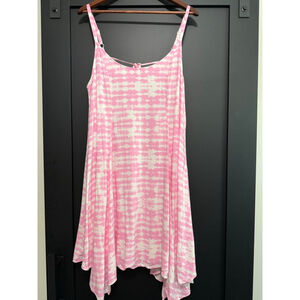 Torrid Pink & White Tie-Dye Handkerchief Hem Dress Size 1 (14/16)